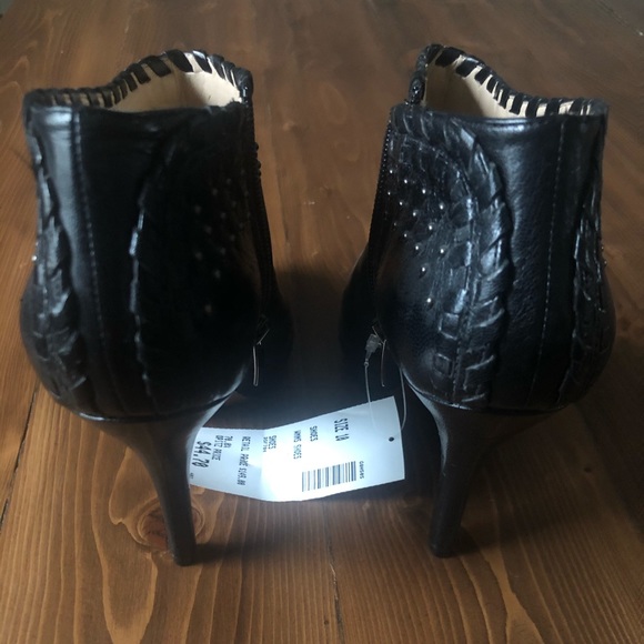 Black heeled boot - Picture 3 of 4